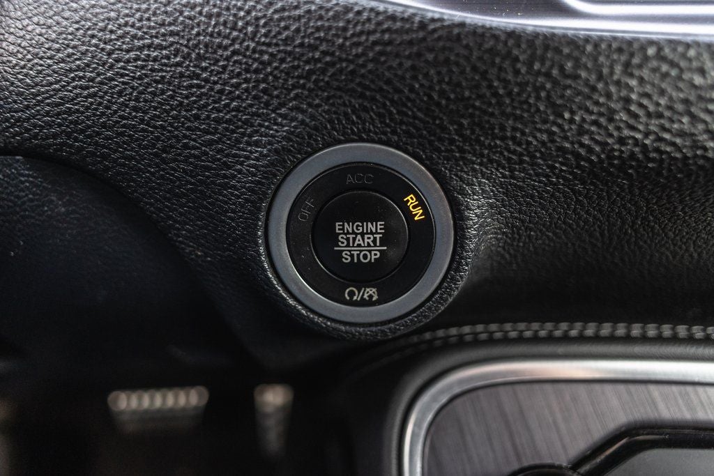 2018 Dodge Challenger 392 Hemi Scat Pack Shaker