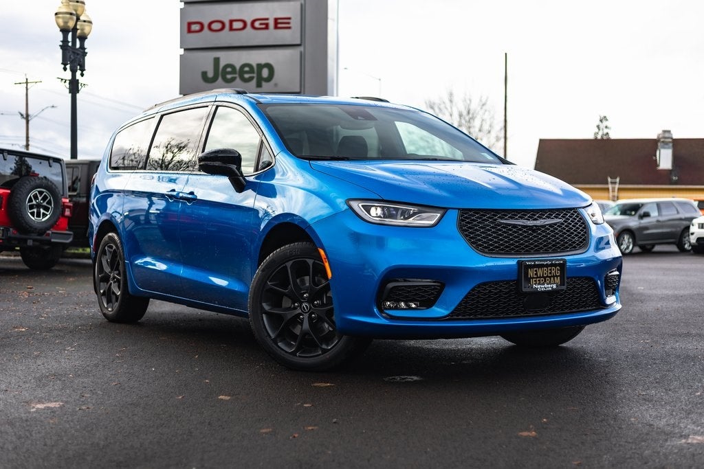 2026 Chrysler Pacifica PACIFICA SELECT AWD