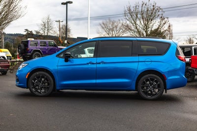 2026 Chrysler Pacifica PACIFICA SELECT AWD