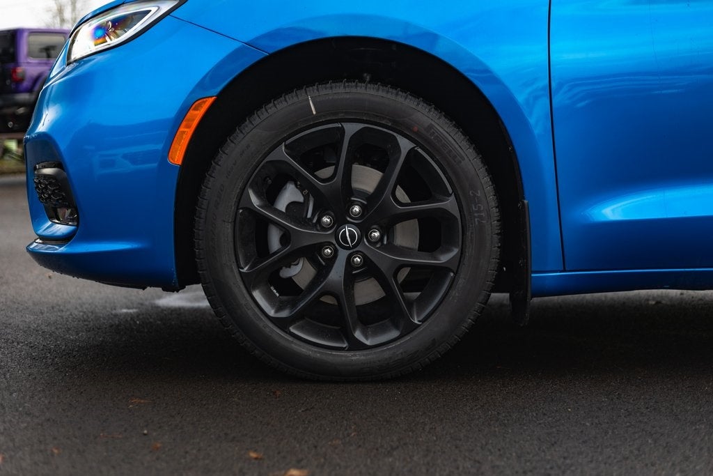 2026 Chrysler Pacifica PACIFICA SELECT AWD