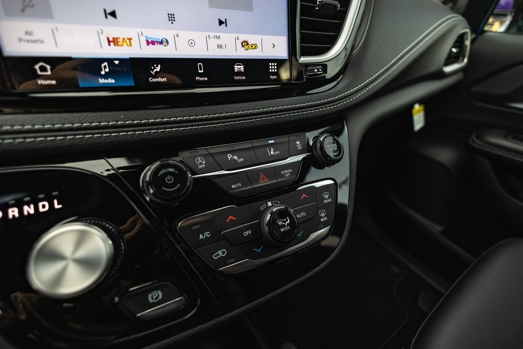 2026 Chrysler Pacifica PACIFICA SELECT AWD