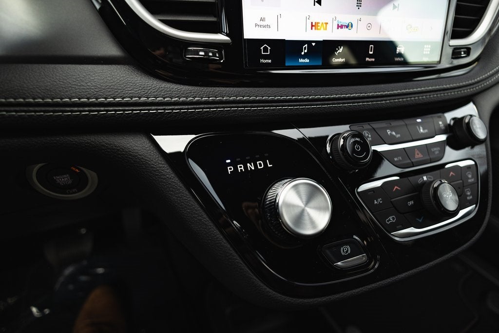 2026 Chrysler Pacifica PACIFICA SELECT AWD