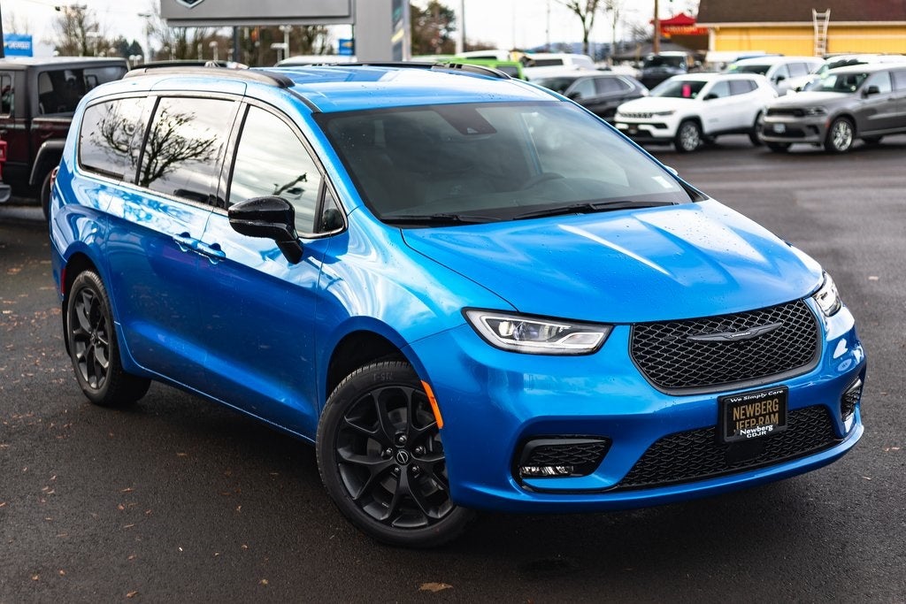 2026 Chrysler Pacifica PACIFICA SELECT AWD