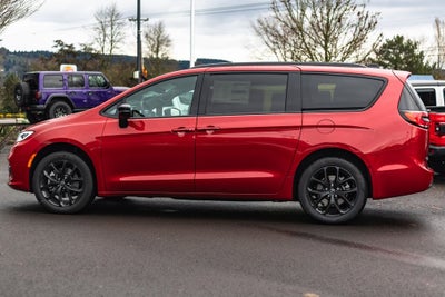 2026 Chrysler Pacifica PACIFICA SELECT AWD