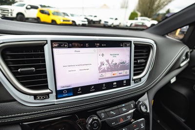 2026 Chrysler Pacifica PACIFICA SELECT AWD