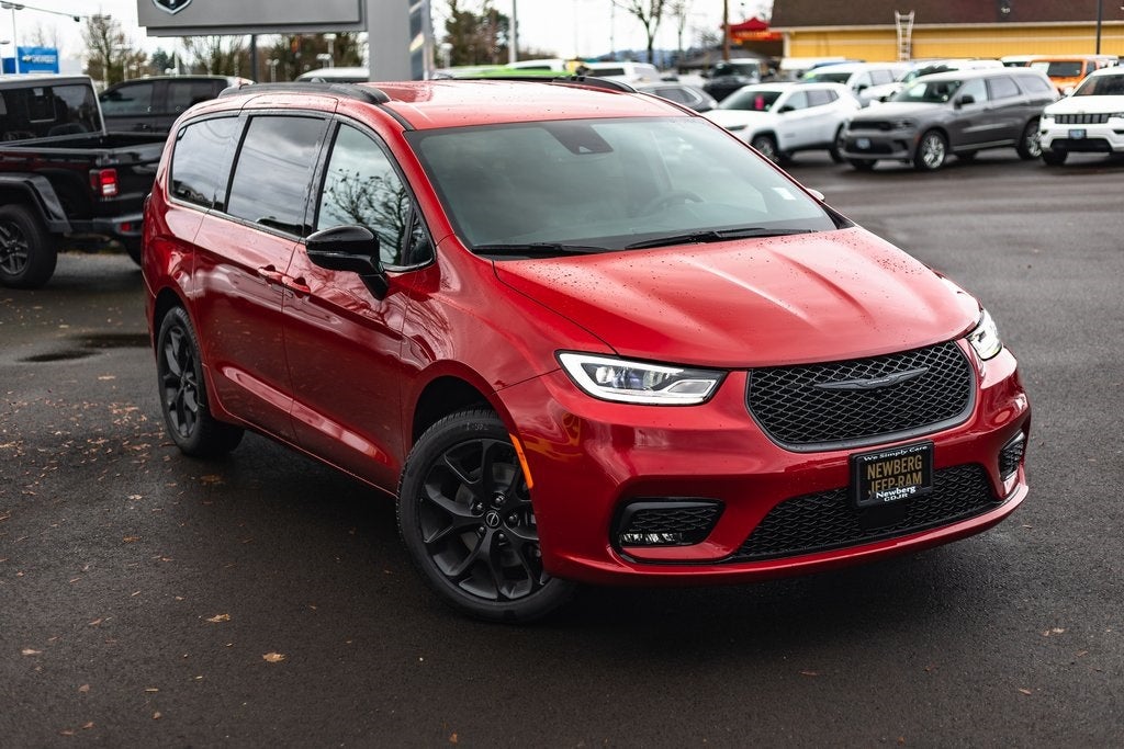 2026 Chrysler Pacifica PACIFICA SELECT AWD