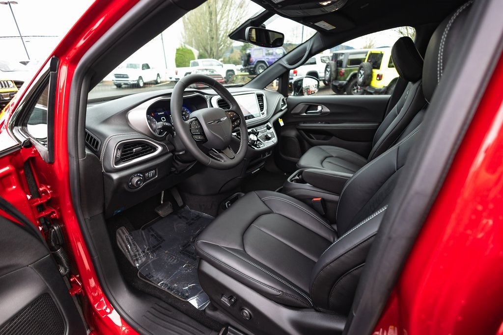 2026 Chrysler Pacifica PACIFICA SELECT AWD