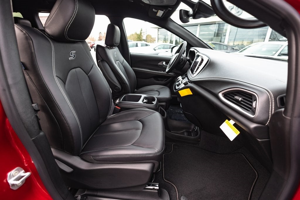 2026 Chrysler Pacifica PACIFICA SELECT AWD