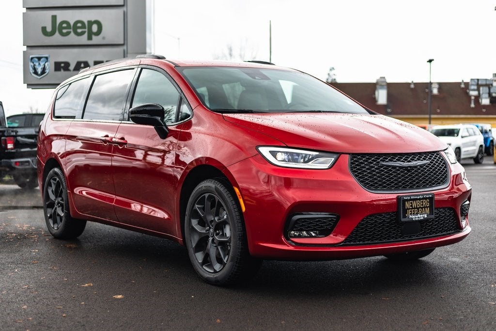 2026 Chrysler Pacifica PACIFICA SELECT AWD