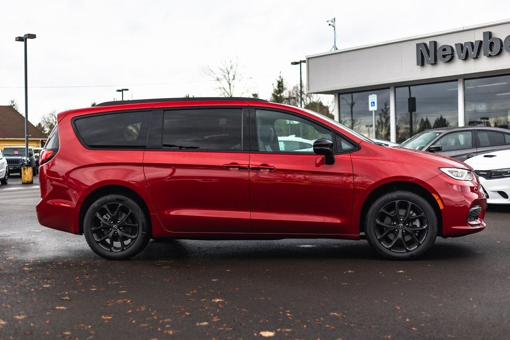 2026 Chrysler Pacifica PACIFICA SELECT AWD