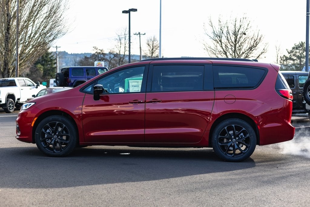 2026 Chrysler Pacifica PACIFICA SELECT AWD