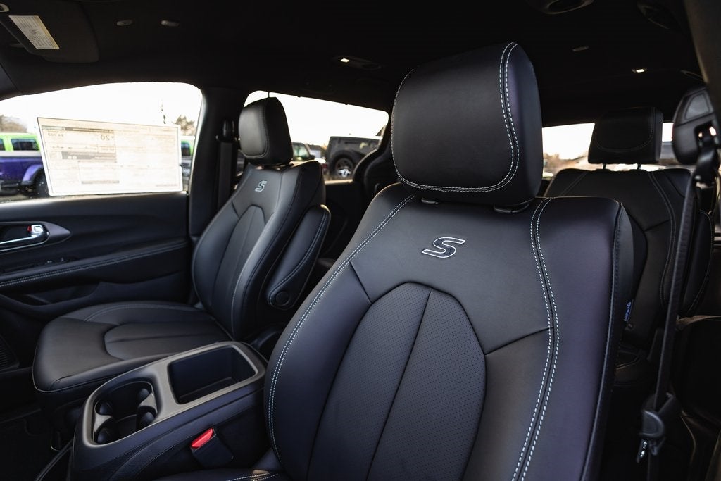 2026 Chrysler Pacifica PACIFICA SELECT AWD