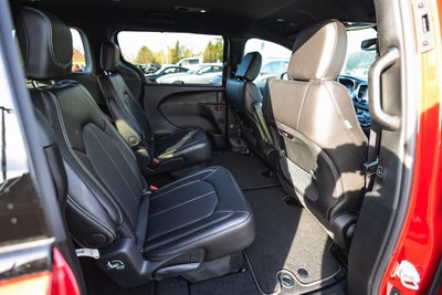 2026 Chrysler Pacifica PACIFICA SELECT AWD