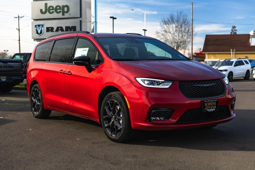 2026 Chrysler Pacifica PACIFICA SELECT AWD