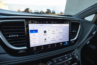 2026 Chrysler Pacifica PACIFICA SELECT AWD