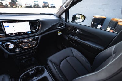 2026 Chrysler Pacifica PACIFICA SELECT AWD