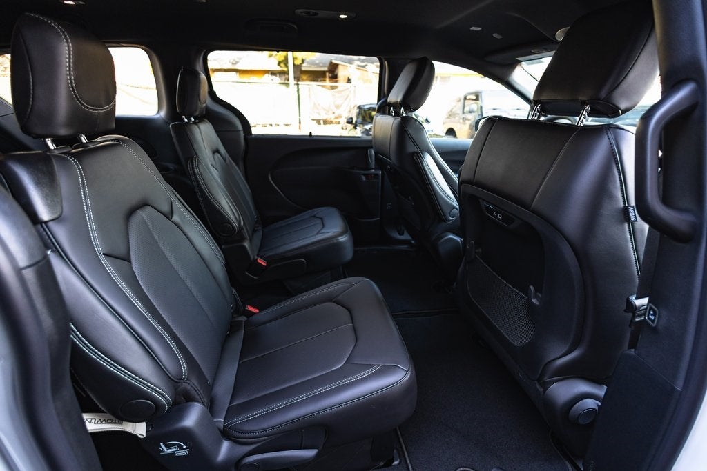 2026 Chrysler Pacifica PACIFICA SELECT AWD