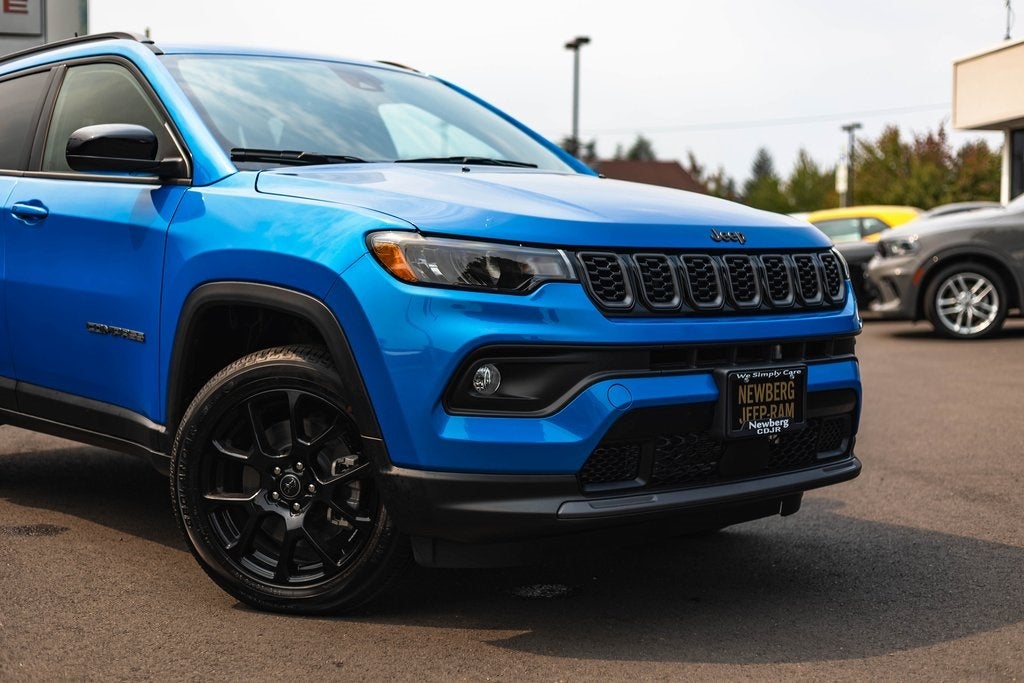 2025 Jeep Compass COMPASS LATITUDE 4X4