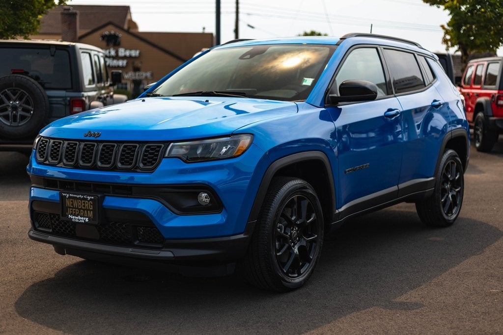 2025 Jeep Compass COMPASS LATITUDE 4X4