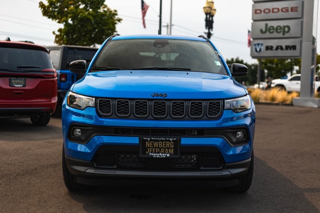 2025 Jeep Compass COMPASS LATITUDE 4X4