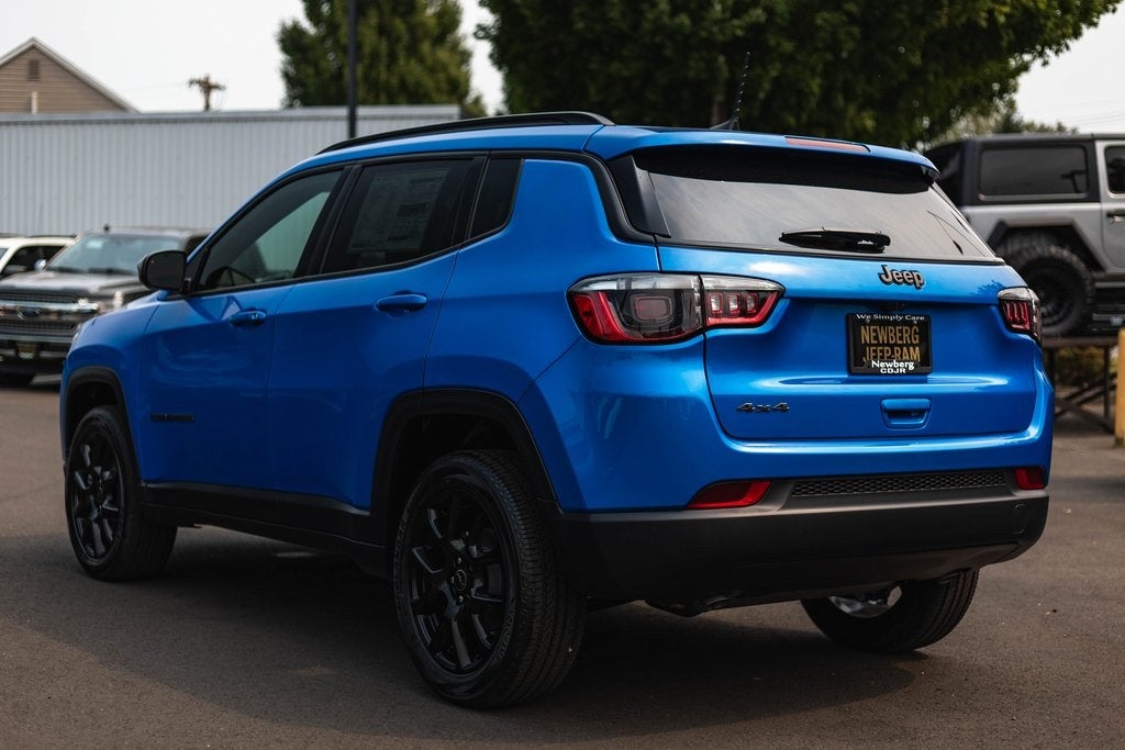 2025 Jeep Compass COMPASS LATITUDE 4X4