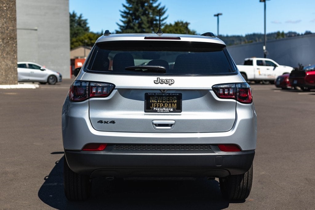 2025 Jeep Compass COMPASS LATITUDE 4X4