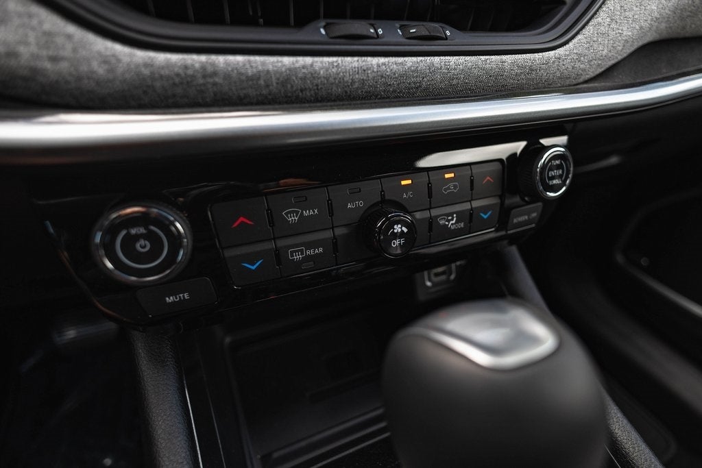 2024 Jeep Compass COMPASS LATITUDE LUX 4X4