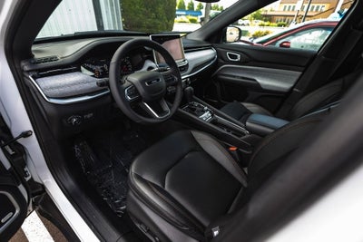 2024 Jeep Compass COMPASS LATITUDE LUX 4X4