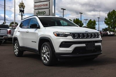 2024 Jeep Compass COMPASS LATITUDE LUX 4X4