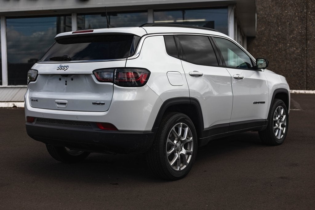 2024 Jeep Compass COMPASS LATITUDE LUX 4X4