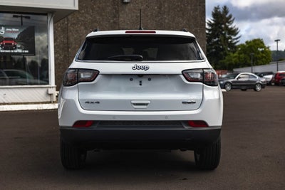 2024 Jeep Compass COMPASS LATITUDE LUX 4X4