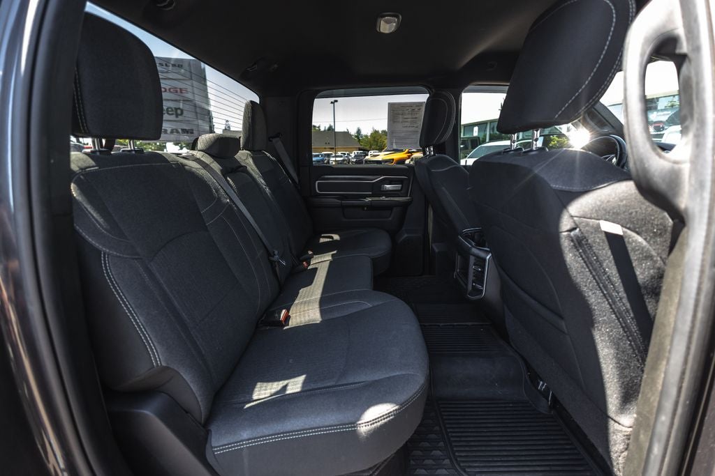 2021 RAM 3500 Big Horn Crew Cab 4x4 6'4' Box
