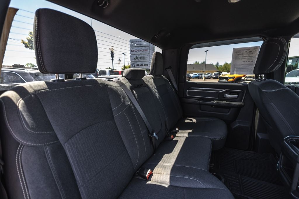 2021 RAM 3500 Big Horn Crew Cab 4x4 6'4' Box