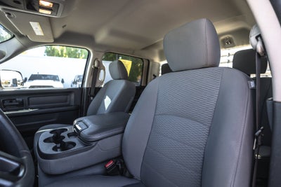 2018 RAM 3500 Tradesman Crew Cab 4x4 8' Box