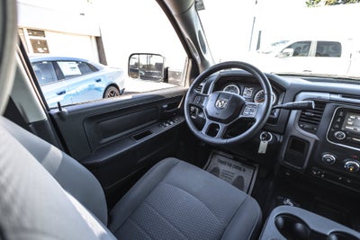 2018 RAM 3500 Tradesman Crew Cab 4x4 8' Box