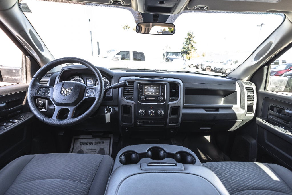 2018 RAM 3500 Tradesman Crew Cab 4x4 8' Box