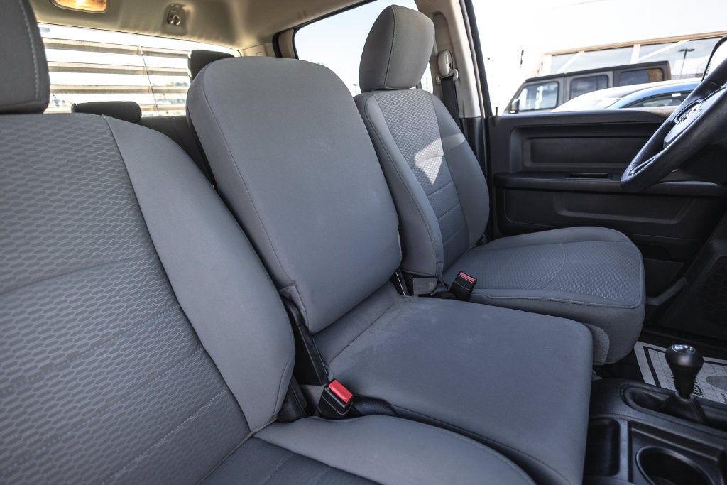 2018 RAM 3500 Tradesman Crew Cab 4x4 8' Box