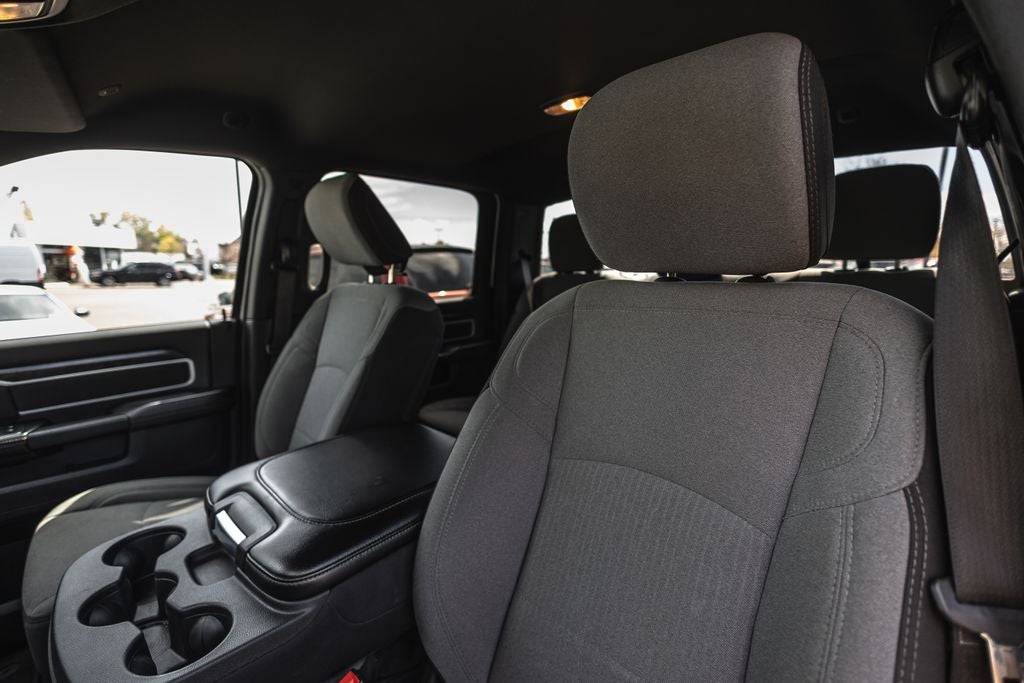 2024 RAM 3500 Big Horn Crew Cab 4x4 8' Box