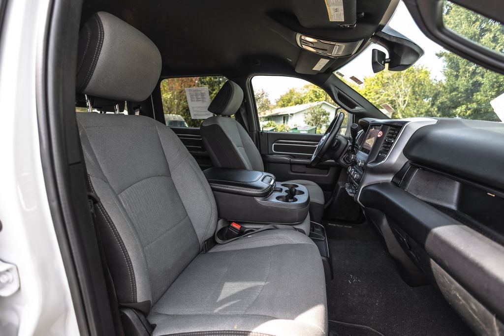 2024 RAM 3500 Big Horn Crew Cab 4x4 8' Box