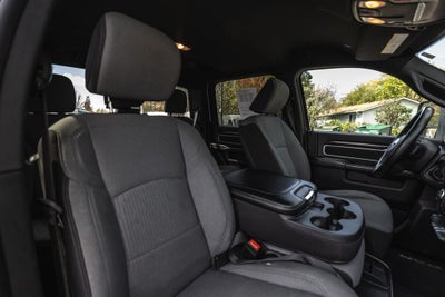 2024 RAM 3500 Big Horn Crew Cab 4x4 8' Box