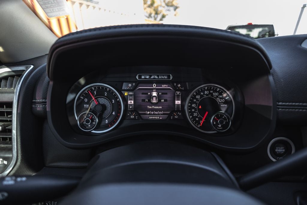2020 RAM 3500 Laramie Crew Cab 4x4 8' Box
