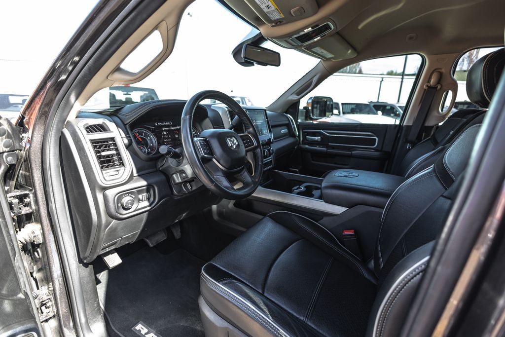 2020 RAM 3500 Laramie Crew Cab 4x4 8' Box