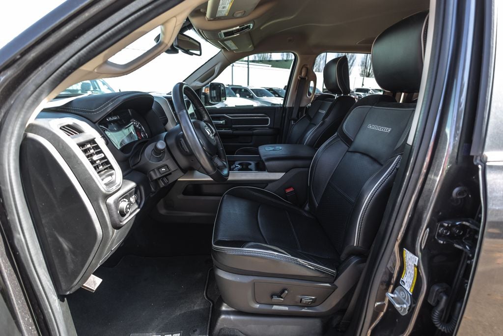 2020 RAM 3500 Laramie Crew Cab 4x4 8' Box