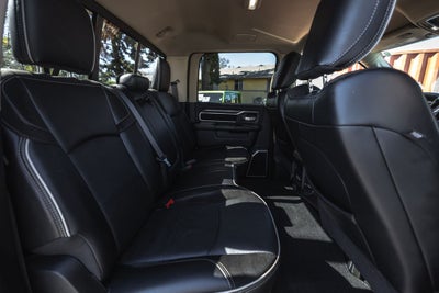 2020 RAM 3500 Laramie Crew Cab 4x4 8' Box