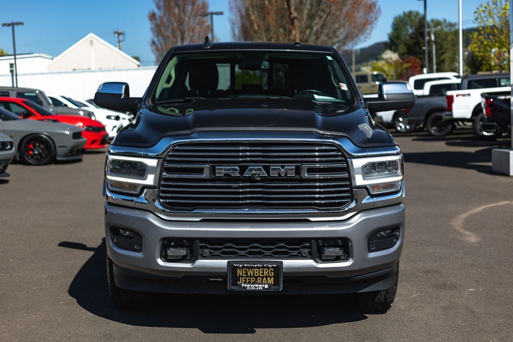 2020 RAM 3500 Laramie Crew Cab 4x4 8' Box