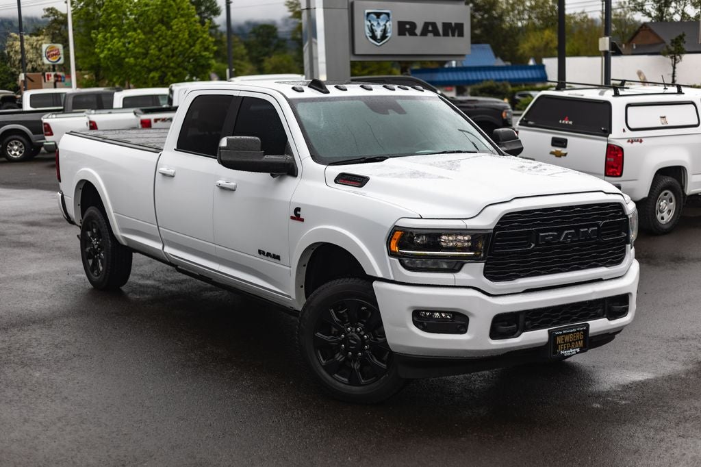 2022 RAM 3500 Limited Crew Cab 4x4 8' Box