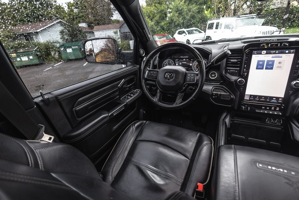 2022 RAM 3500 Limited Crew Cab 4x4 8' Box