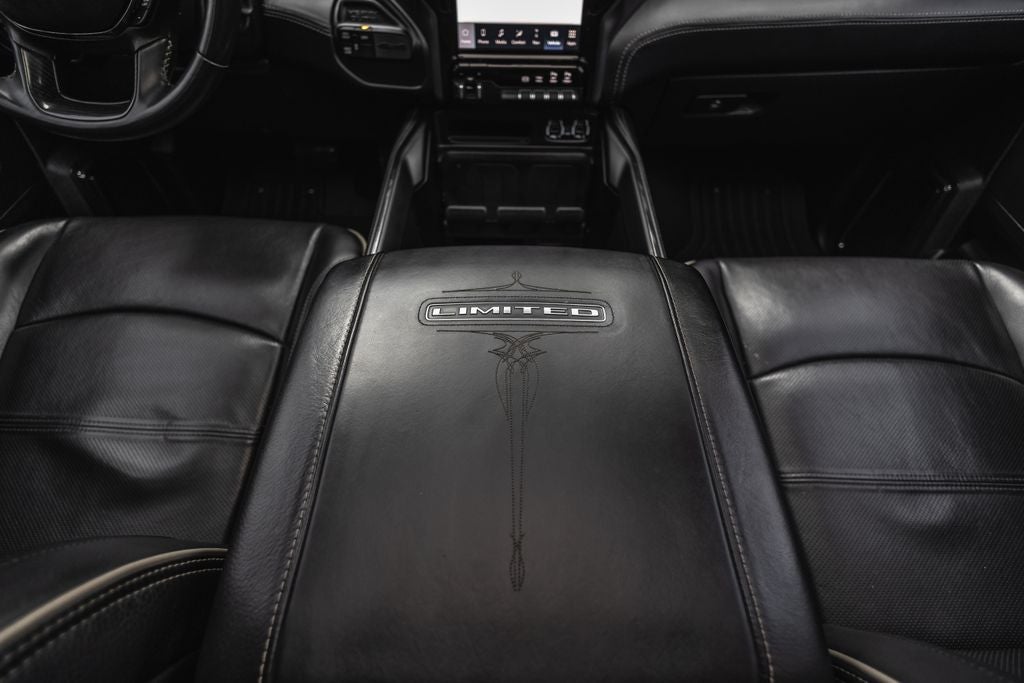 2022 RAM 3500 Limited Crew Cab 4x4 8' Box