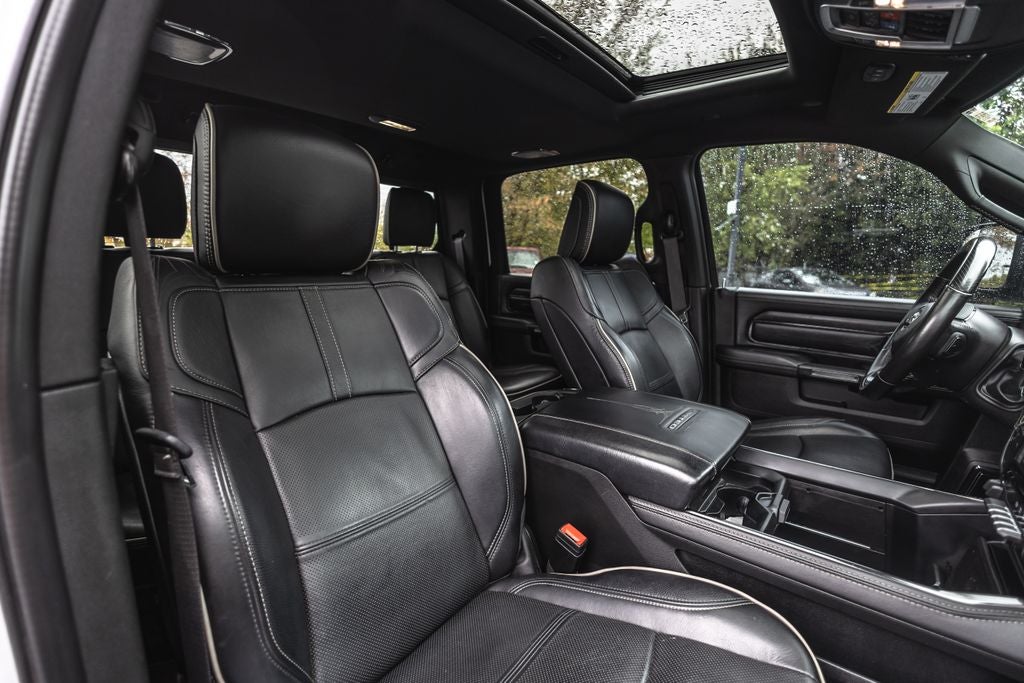2022 RAM 3500 Limited Crew Cab 4x4 8' Box