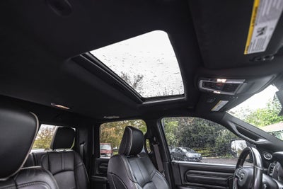 2022 RAM 3500 Limited Crew Cab 4x4 8' Box